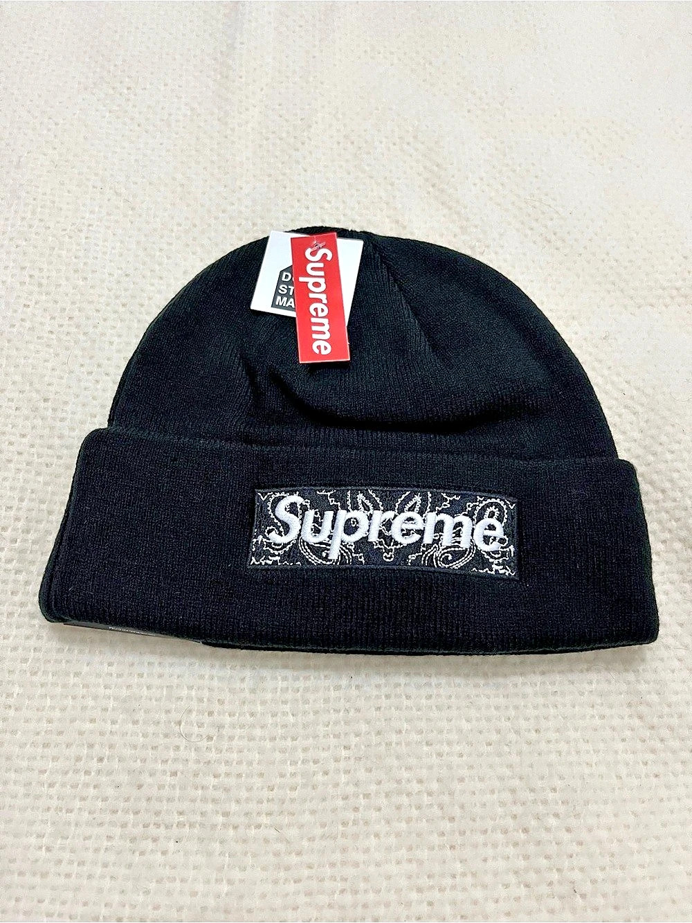 Supreme x New Era Bandana Box Logo Beanie Black